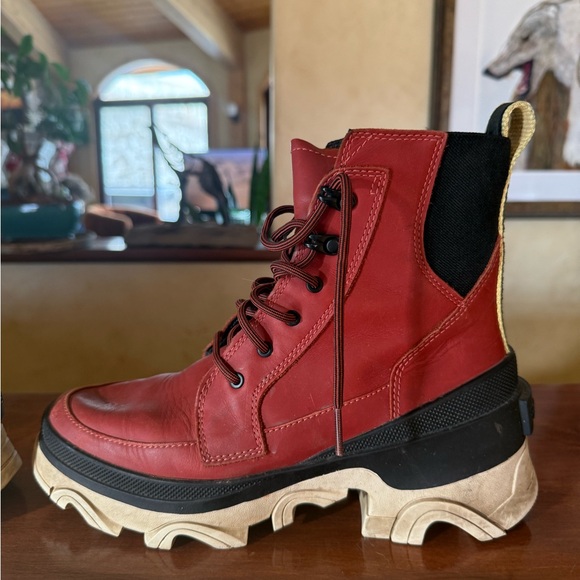 Red Sorel platform boots - Picture 8 of 8